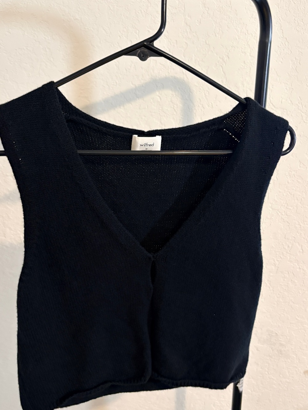 Aritzia Wilfred Black Knit V-Neck Vest